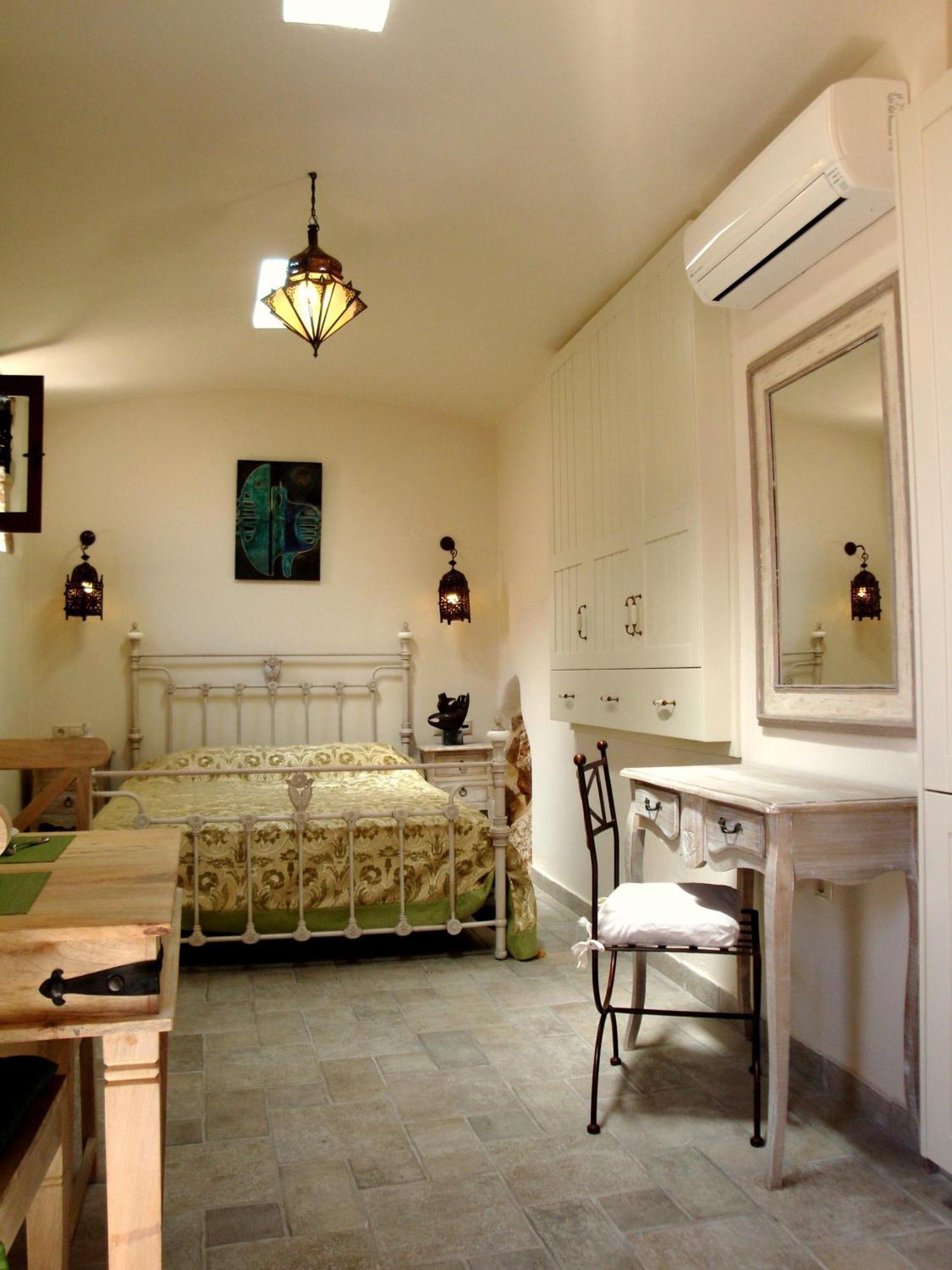 Bright Sun Villas Chalki Town Exterior foto